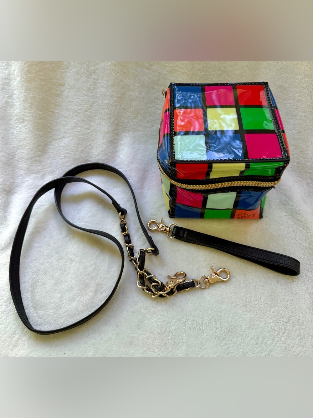 Betsey Johnson Rubiks Cube Multicolor Wristlet Crossbody Purse Mini Bag Rare EUC - Picture 4 of 15